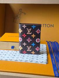 Picture of Louis Vuitton Wallets _SKUfw225085286fw